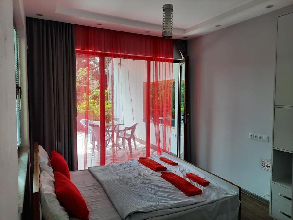 Hotel A Rioni à Koutaïssi Extérieur photo