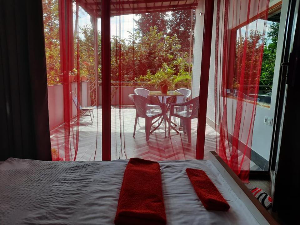 Hotel A Rioni à Koutaïssi Extérieur photo